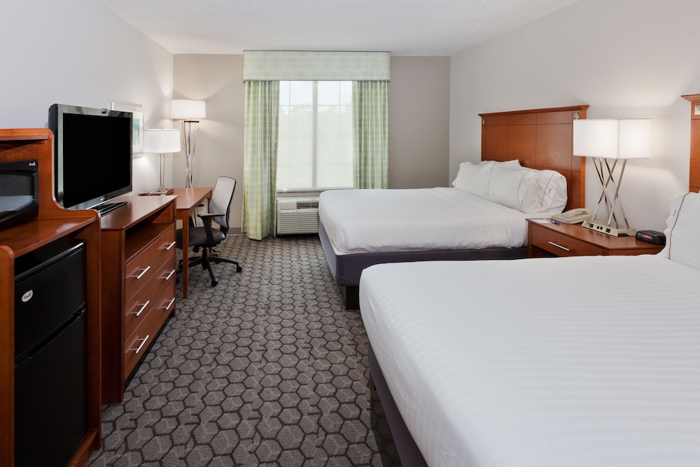 Standard Room, 2 Queen Beds - Photo 3