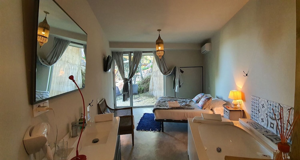 Deluxe Room, 1 Double Bed