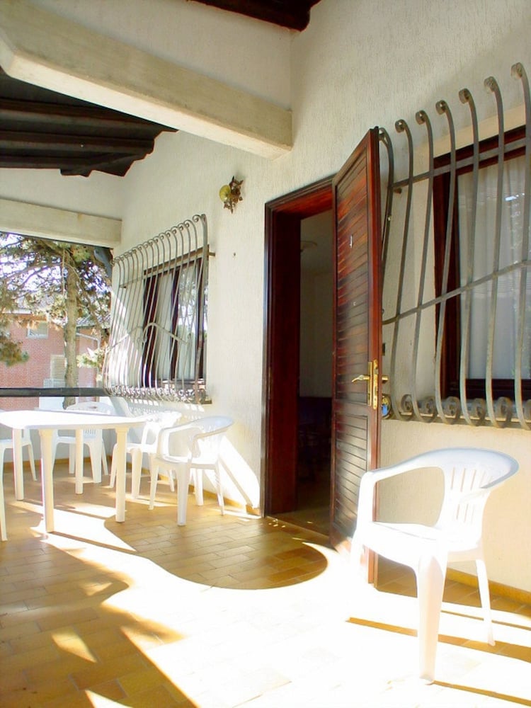 Villa, 5 Bedrooms, Balcony, Garden View