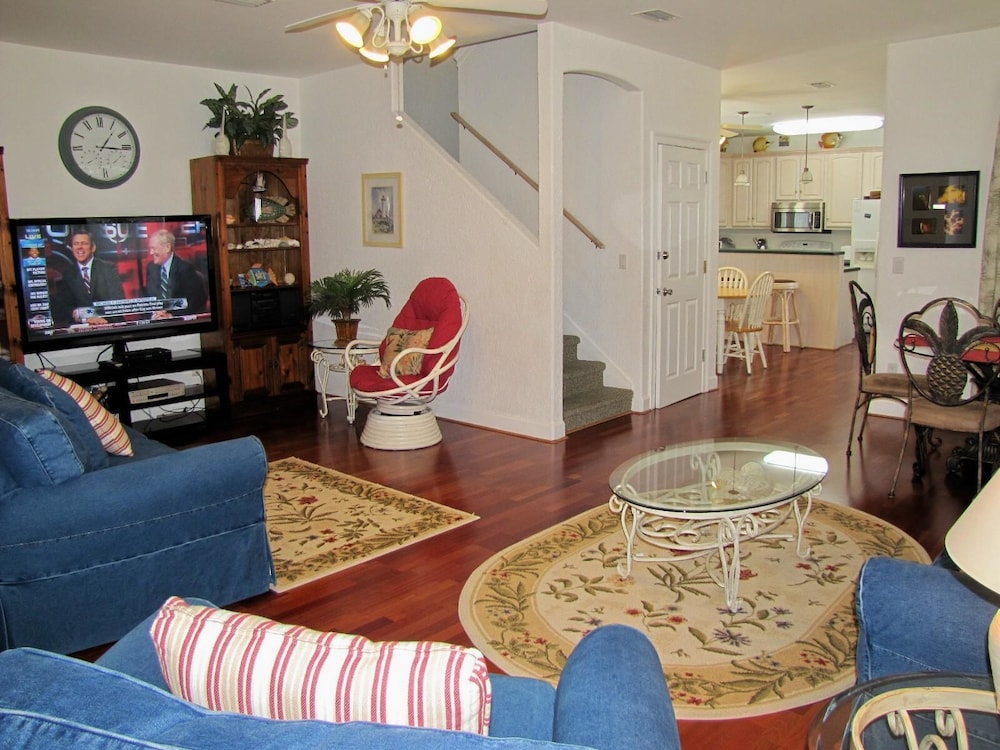 House, Multiple Beds (Scarlett) photo 3