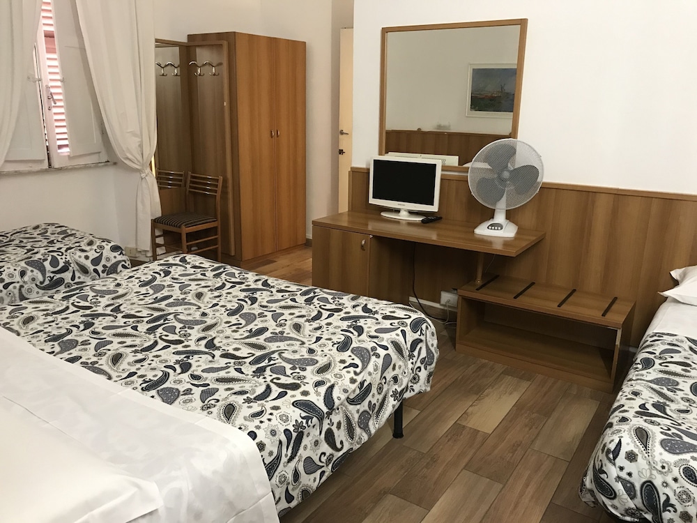 Quadruple Room photo 3