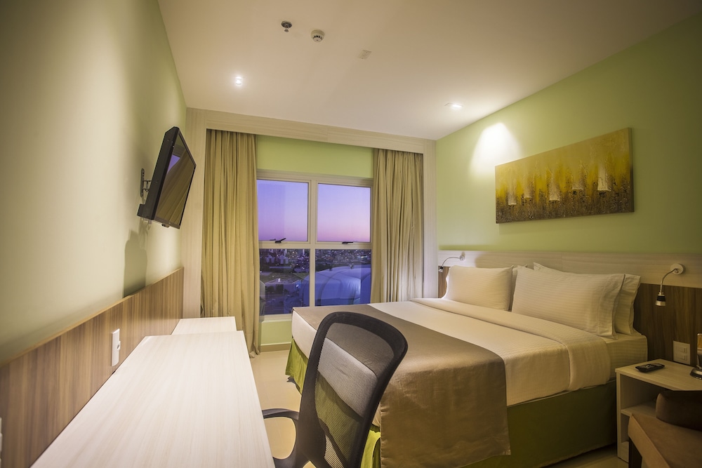 Standard Room, 1 King Bed, Accessible (Sofa) photo 2