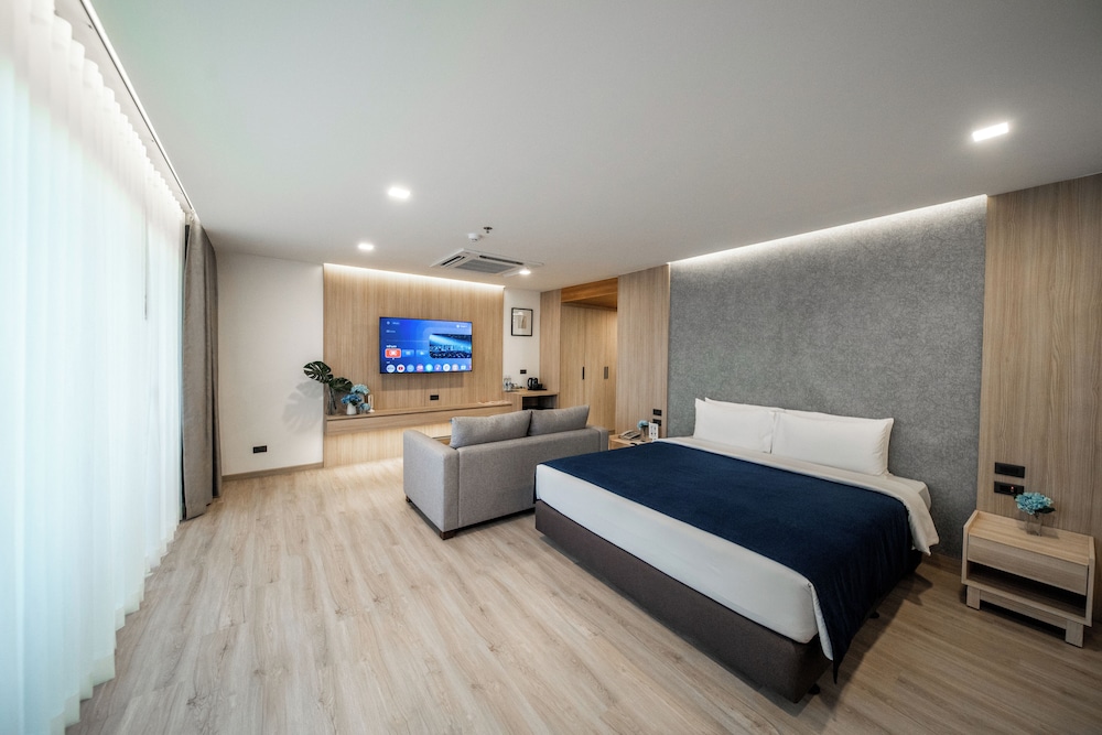Premier Seaview Room - Photo 2
