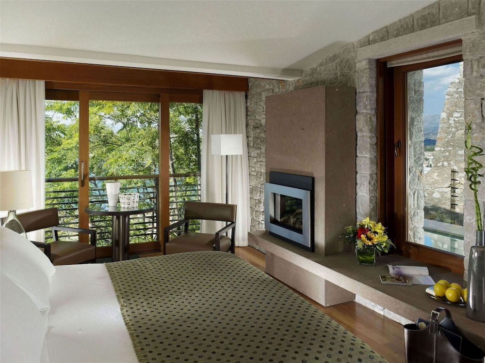 Luxury Bungalow, Private Pool, Sea View - Photo 2
