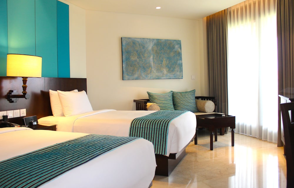 Premium Room, 2 Twin Beds, Pool Access photo 2
