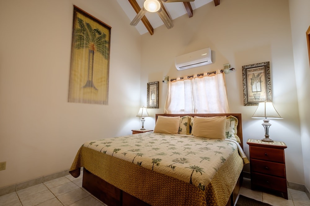 Family Villa, 4 Bedrooms photo 1