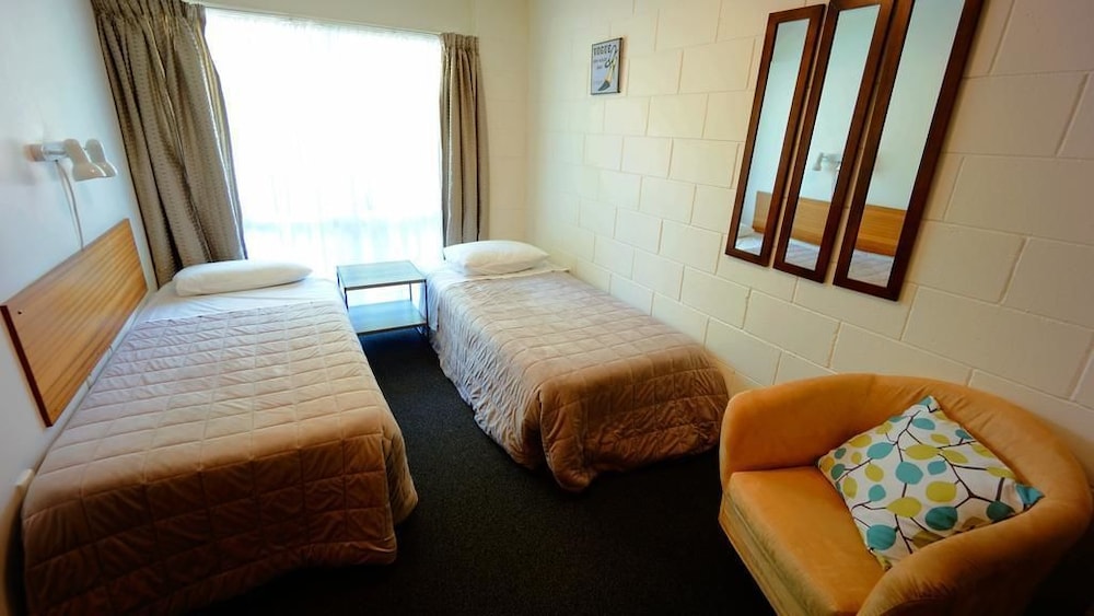One Bedroom Unit photo 3