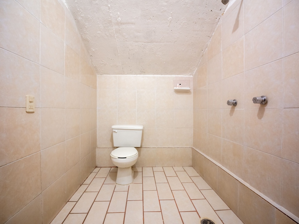Standard Room - Photo 3