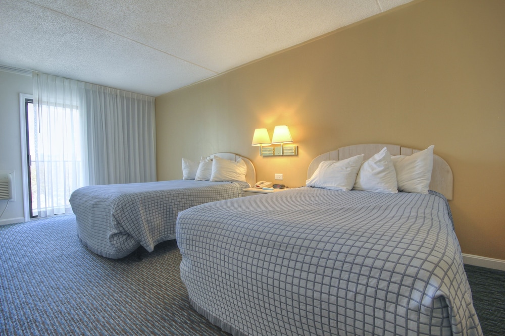 2 Double Beds
