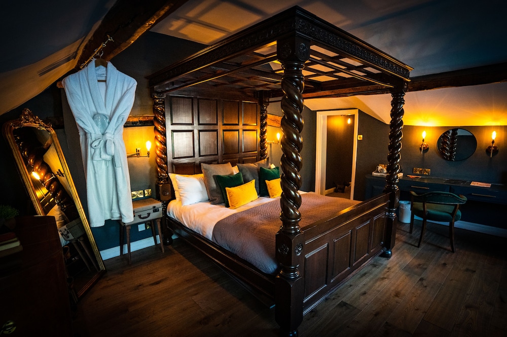 Luxury Room, 1 King Bed photo 1