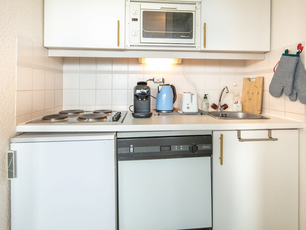 Apartment photo 2