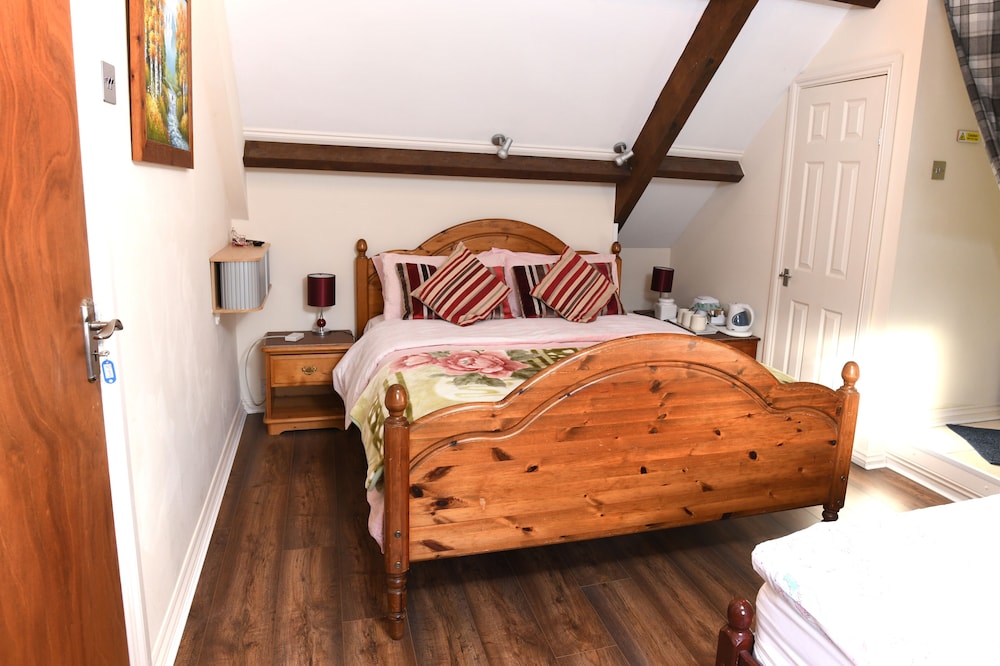 Deluxe Triple Room photo 3