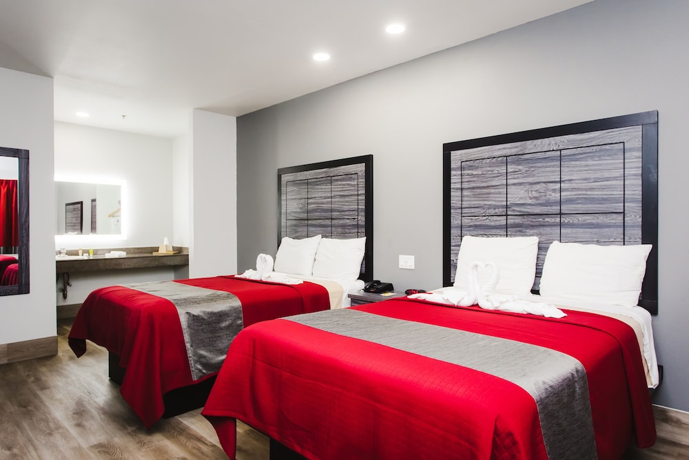 Standard Double Room - Photo 11
