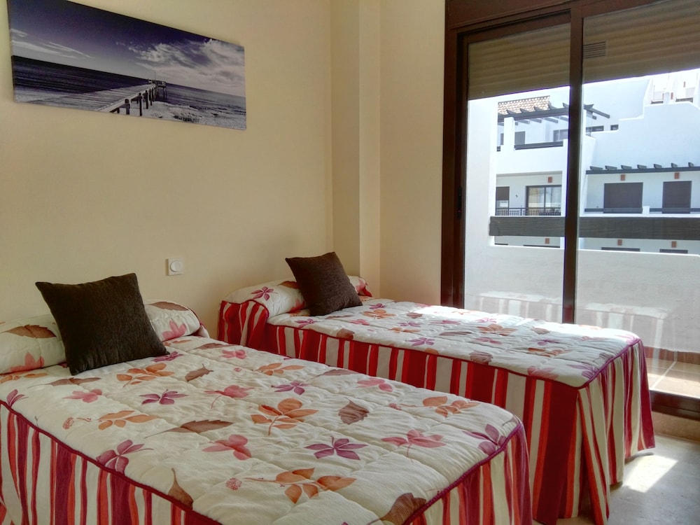 Ático, 2 habitaciones, terraza, vista al mar