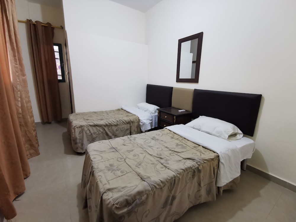 Double or Twin Room - Photo 11