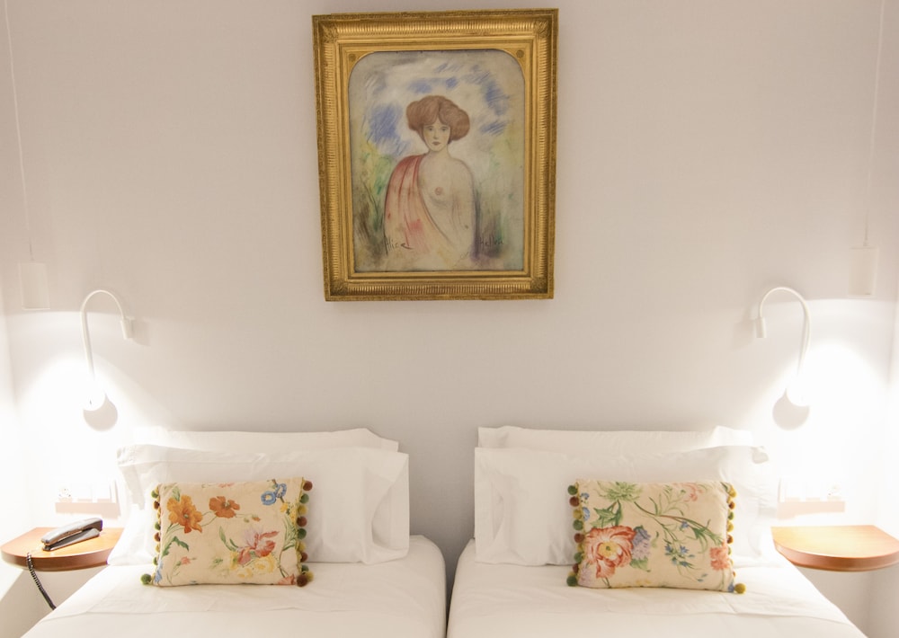 Double or Twin Room - Photo 10