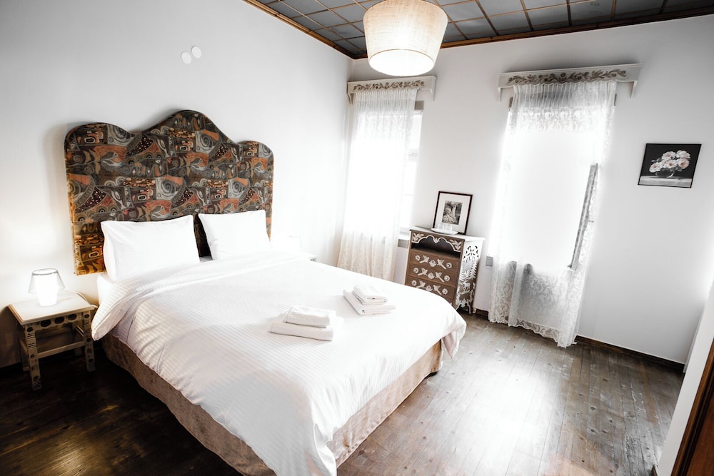 Classic Quadruple Room