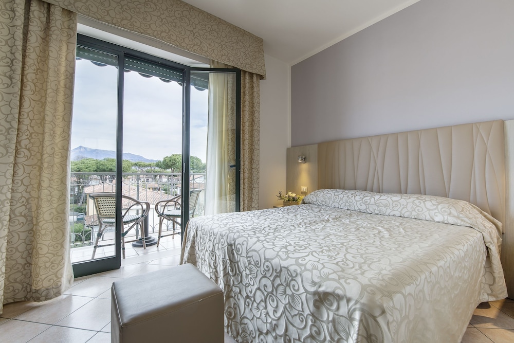 Premier Double Room, Terrace photo 1