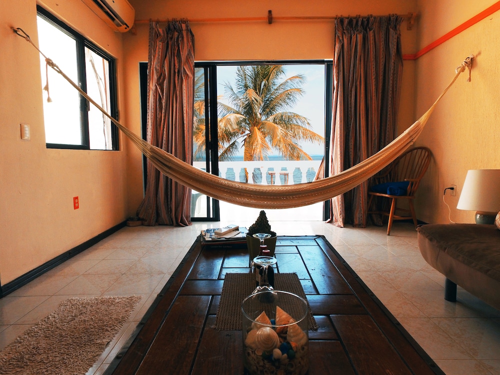 Appartement Romantique, plusieurs lits, piscine privée, vue océan