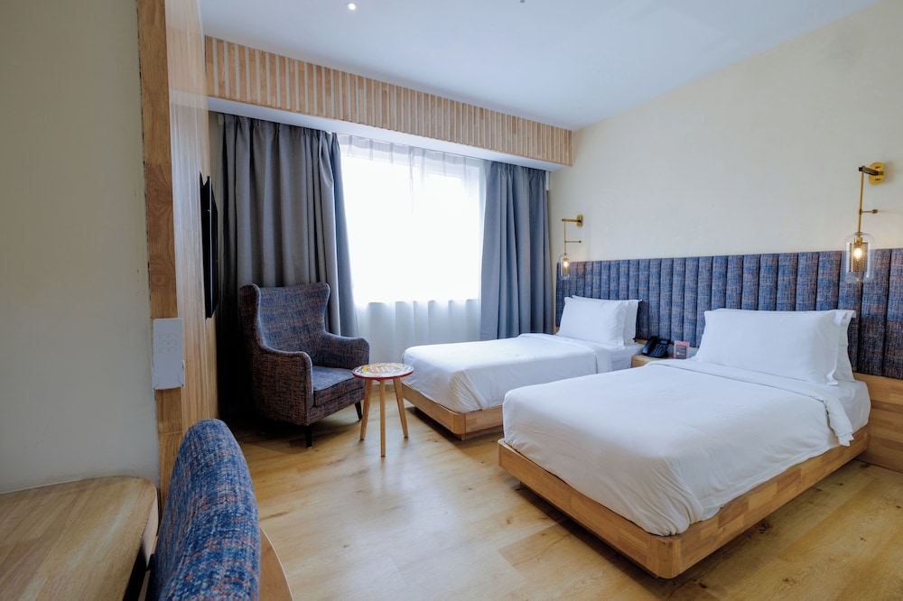 Deluxe Twin Room photo 3