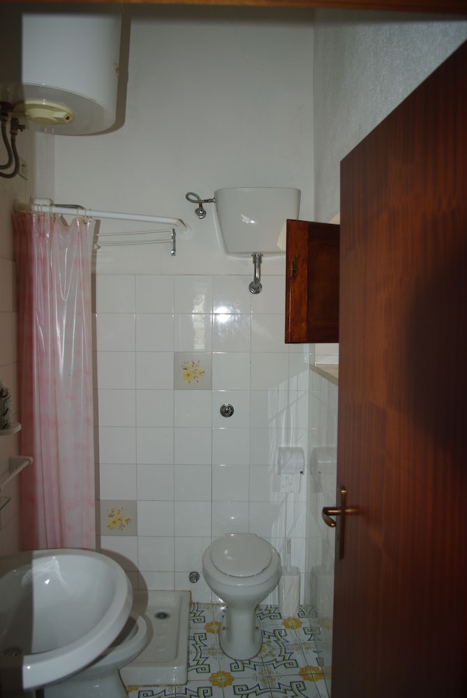 Classic Double or Twin Room photo 2