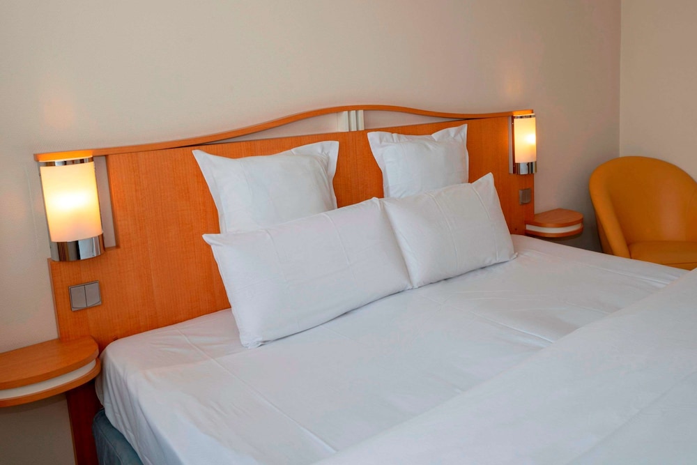 Standard Room - Photo 1