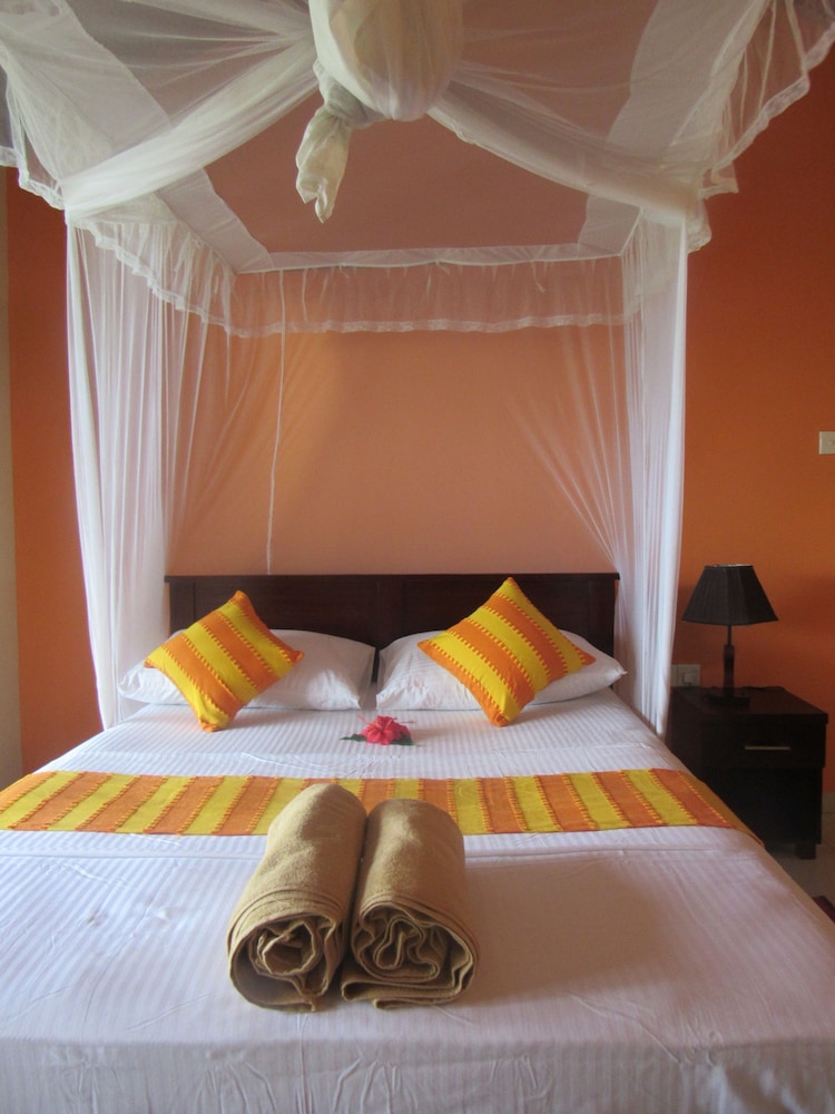 Triple Room, Patio, Beachfront photo 3