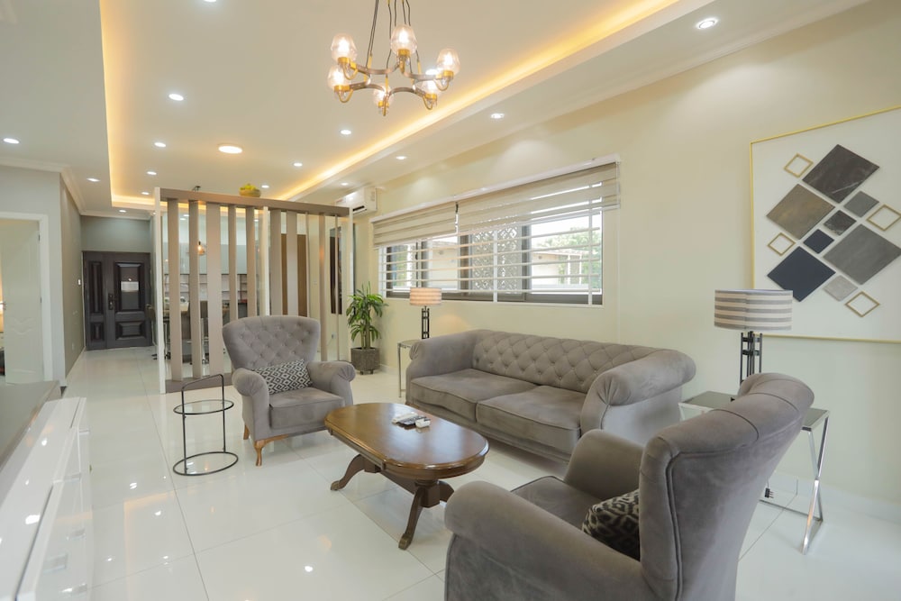 Premium Apartment, 2 Bedrooms, Balcony, Courtyard Area