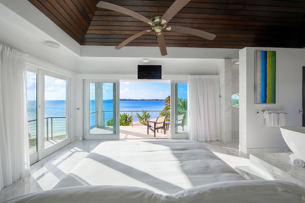 Luxury Villa, 1 Bedroom, Private Pool, Oceanfront