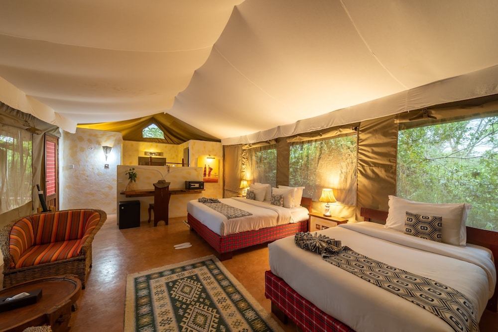 Family Tent, 2 Double Beds, River View