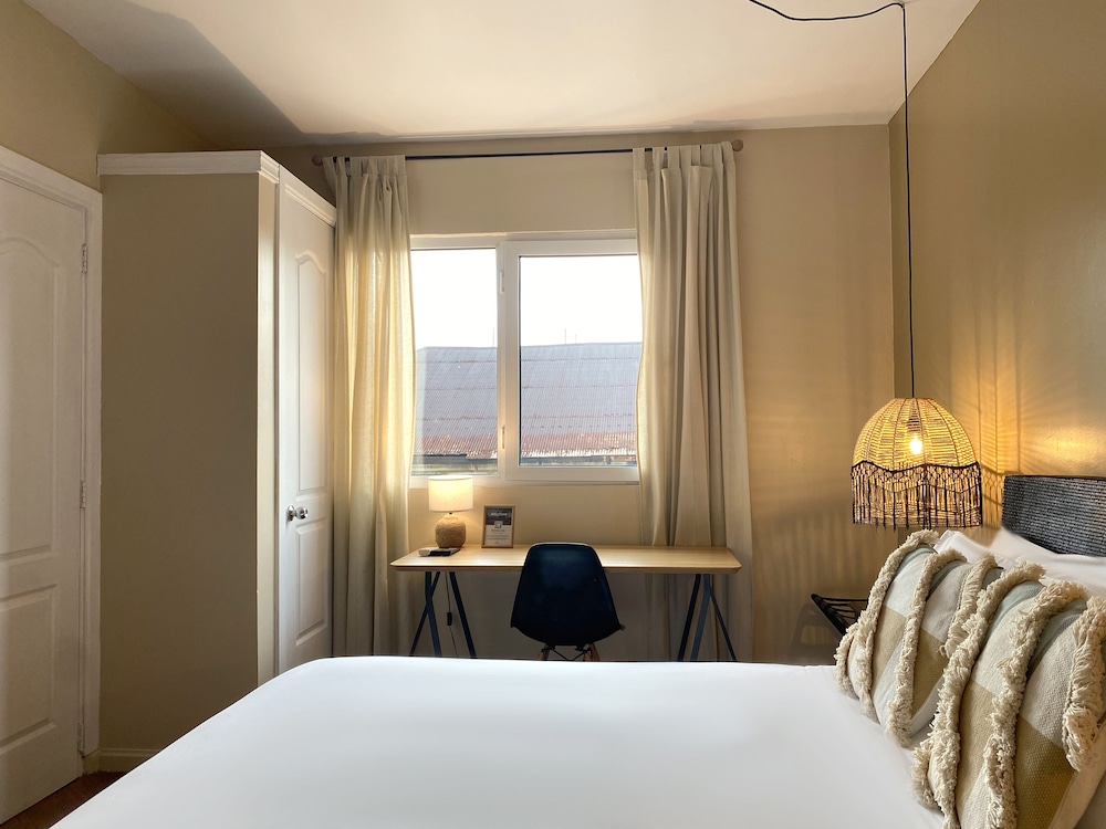 Deluxe Triple Room, Multiple Beds photo 3