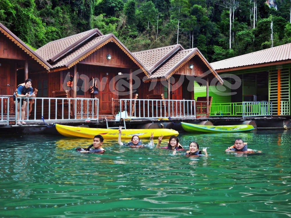 Wooden House Bungalow, En - Suite Bathroom (Free Boat Transfer - Round Trip) photo 3