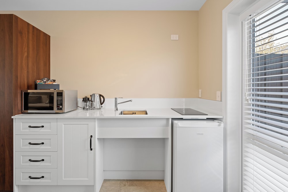 Premium Double or Twin Room, Multiple Beds, Accessible, Hot Tub