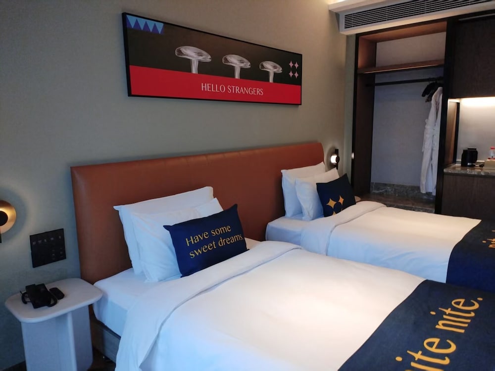 Elite Twin Room
