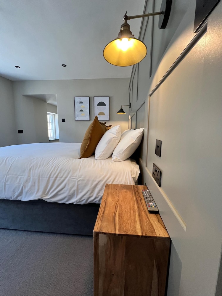 Twin Room, Ensuite photo 2