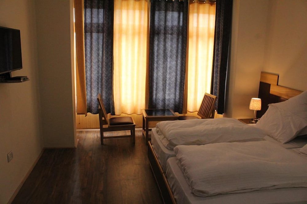 Deluxe Double Room, 1 Double Bed, Mountain View, Mountainside