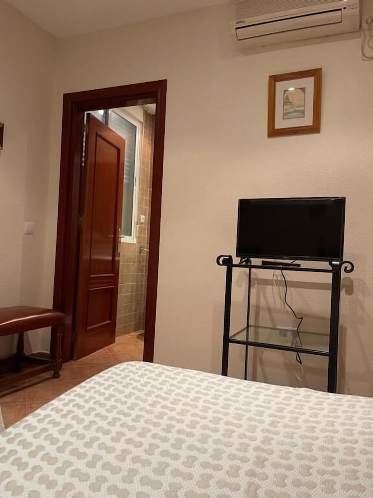 Standard Twin Room photo 3