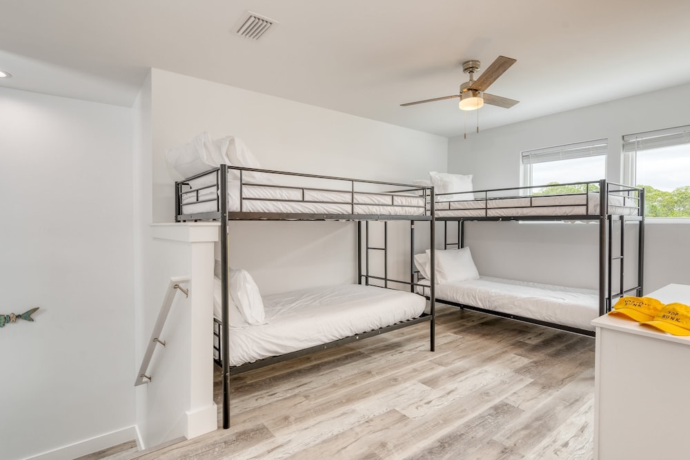 House (Multiple Bedrooms)