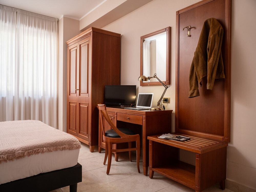Superior Room, 1 King Bed (Letto Matrimoniale) - Photo 4