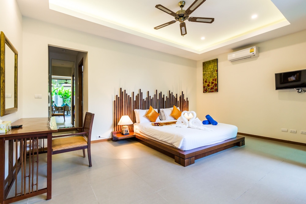 4 Bedrooms Villa with Private Pool photo 1