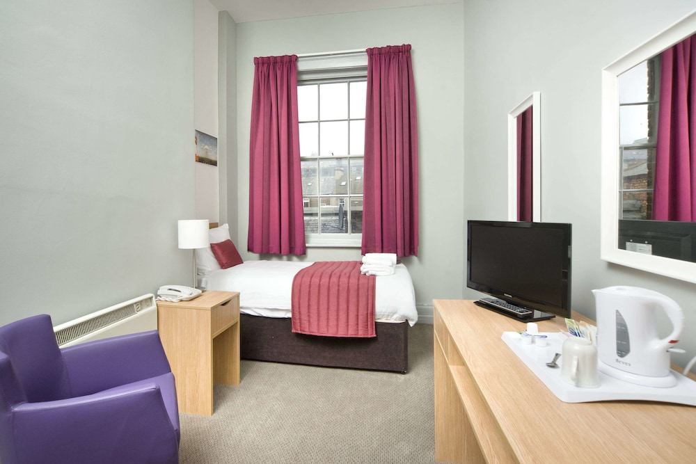 Single Room photo 3