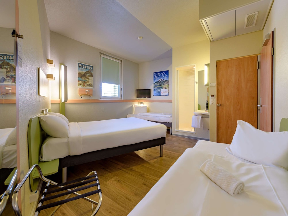 Family Twin Room, Multiple Beds photo 2