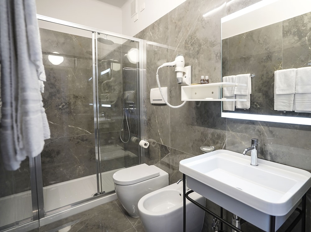 Triple Room, Balcony, Sea View photo 3