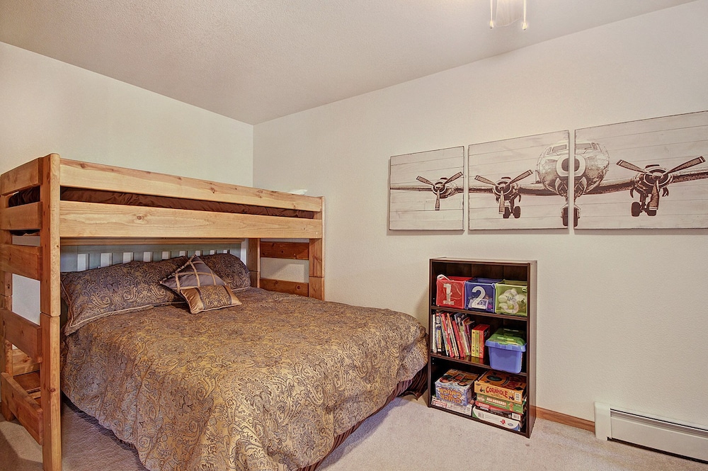 House, 2 Bedrooms photo 3
