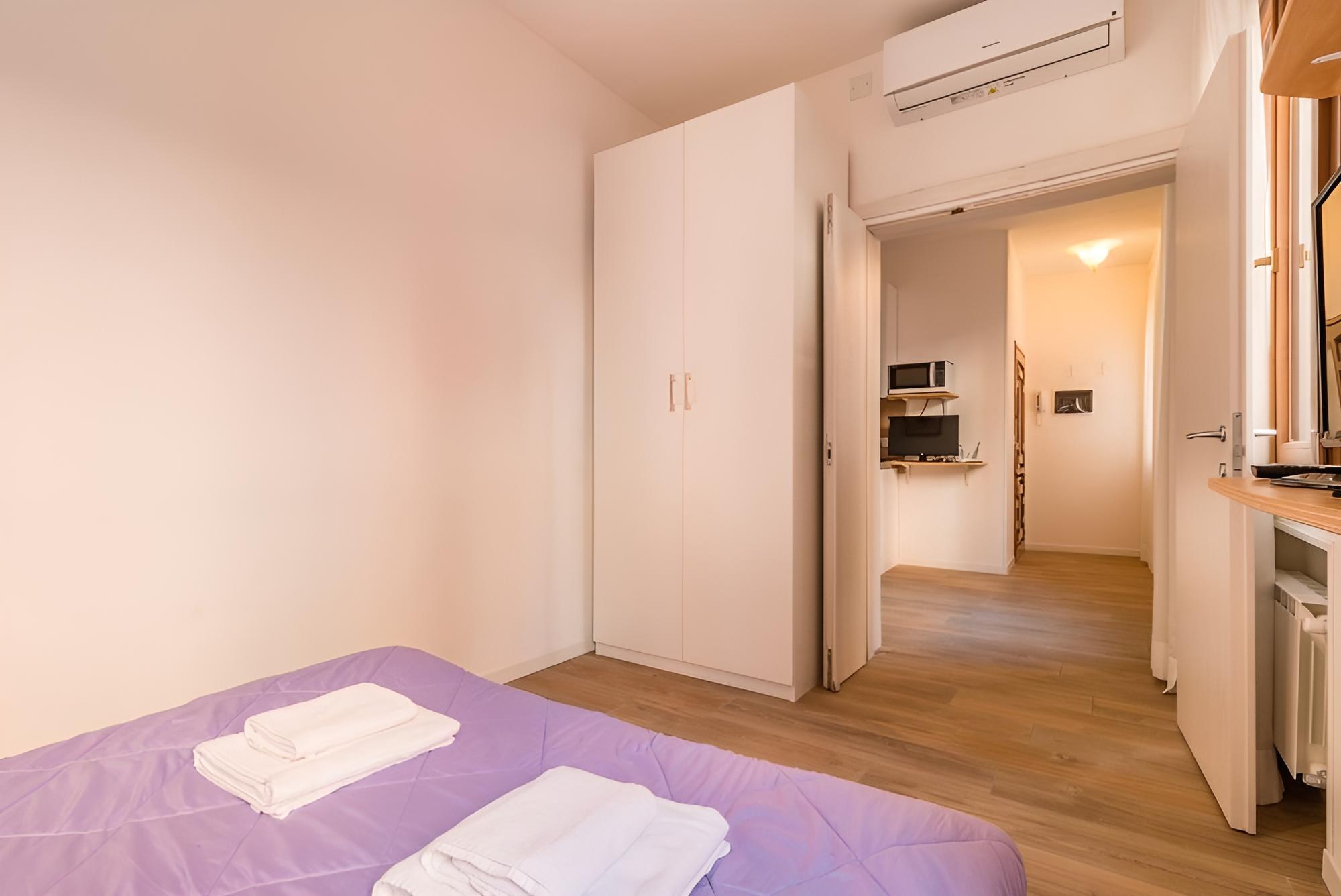 Apartment, 1 Bedroom (Biennale 1585 A) photo 2