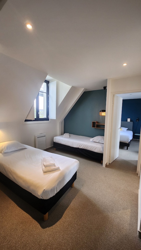 Signature Suite