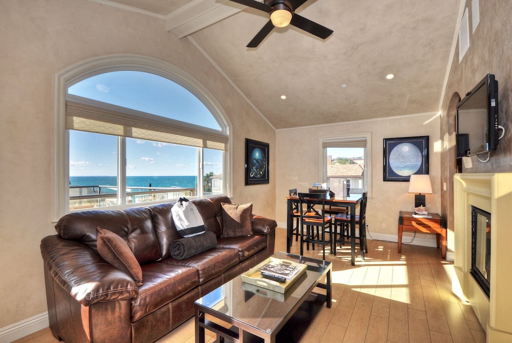 Deluxe Villa, 1 Queen Bed with Sofa bed, Partial Ocean View photo 1