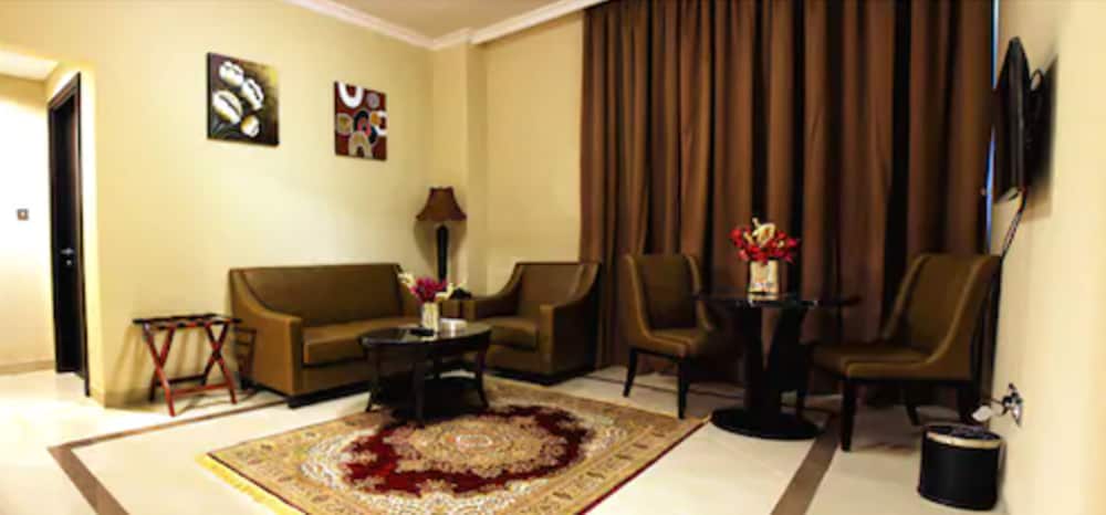 Deluxe Apartment, 1 Bedroom (Twin) photo 2