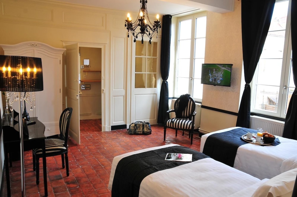 Twin Room (Prosper Mérimée) photo 1