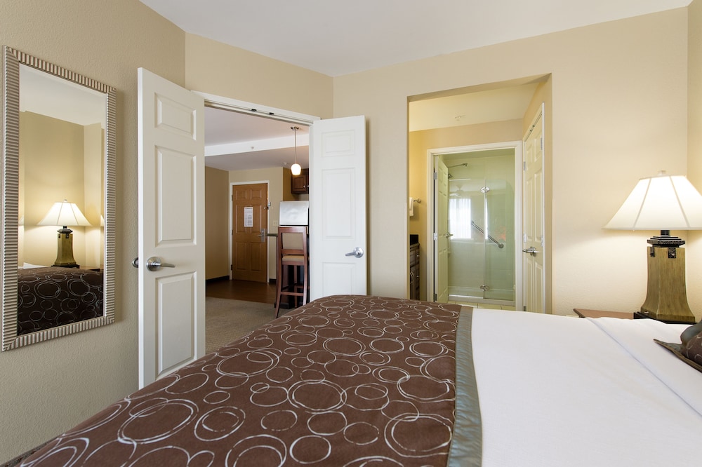 Studio Suite, 1 King Bed, Accessible Bathtub, Kitchen (Hearing Accessible, Bathtub) - Photo 2
